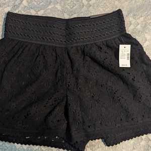 Maurices, black lace, Med, mid rise, stretch shorts